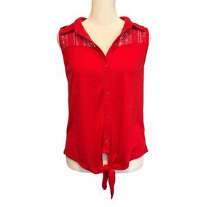 No Boundaries Top Size M Sleeveless Lattice Tie Front​